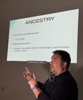 Patricio Mac Adden dando su charla